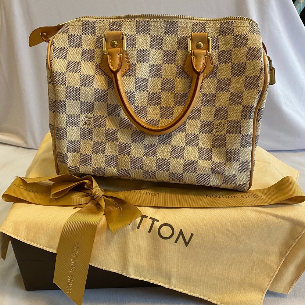 Louis Vuitton Speedy 25